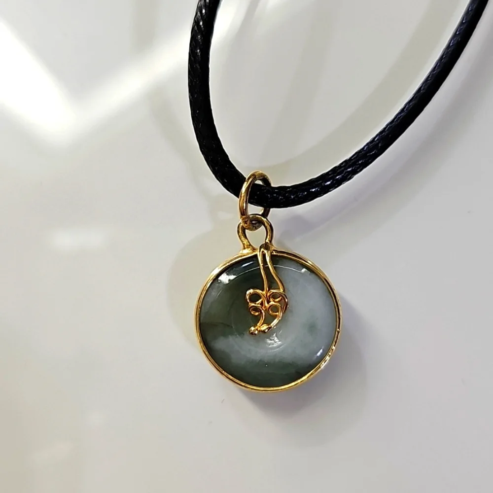Jade Jewelry Set - Picture 6 of 7